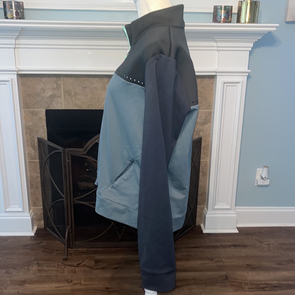 Fabletics Cleo Jacket - Picture 6 of 8
